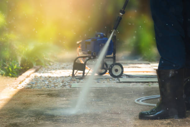 Best Driveway Pressure Washing  in Crockett, TX
